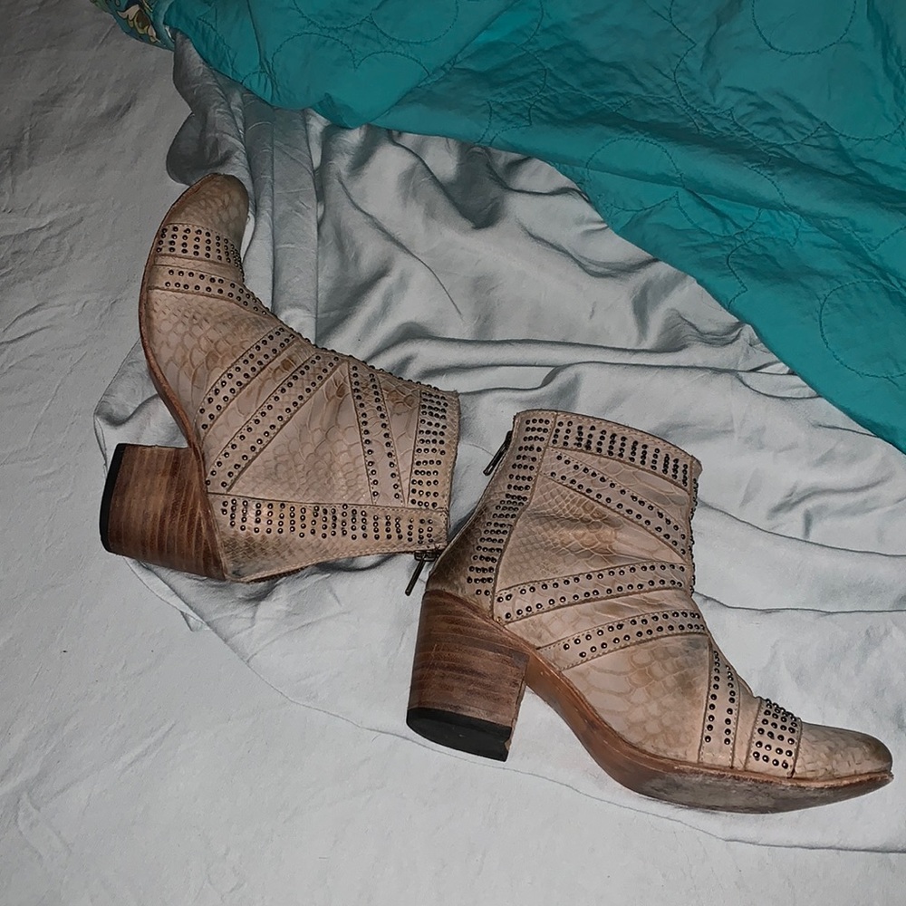 Freebird Nelle size 8